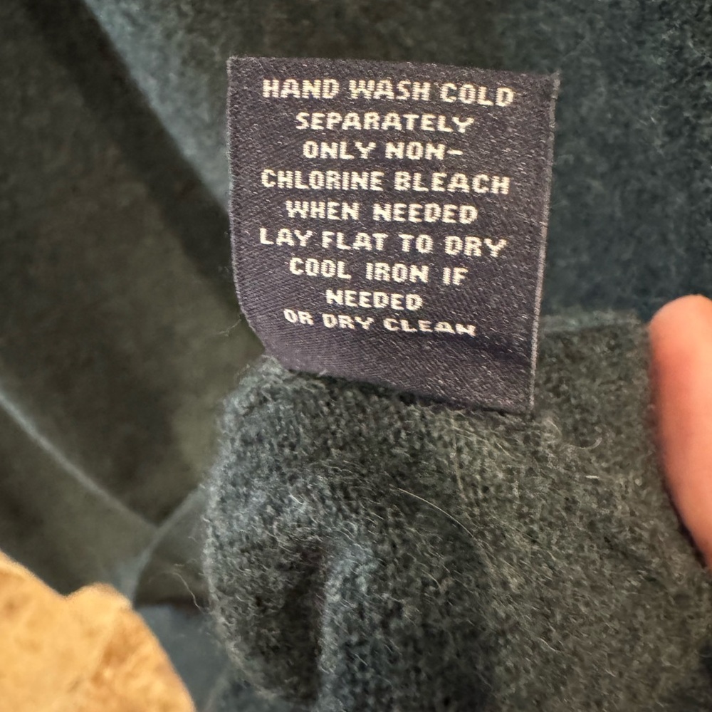Hart Schaffner Marx V-Neck Sweater in Deep Green - Picture 6 of 8